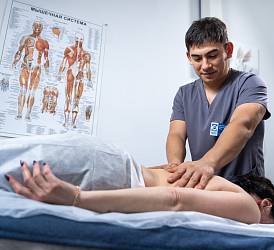 Специалист по массажу Пак Д.В.