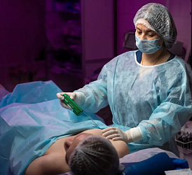 Врач-колопроктолог, хирург, онколог, маммолог, кмн, Русецкая М.О. выполняет биопсию молочной железы